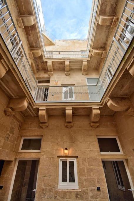 Vallettastay Old Lodge Apartment 7 Εξωτερικό φωτογραφία