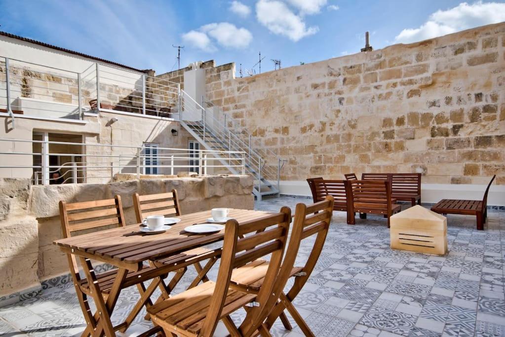 Vallettastay Old Lodge Apartment 7 Εξωτερικό φωτογραφία