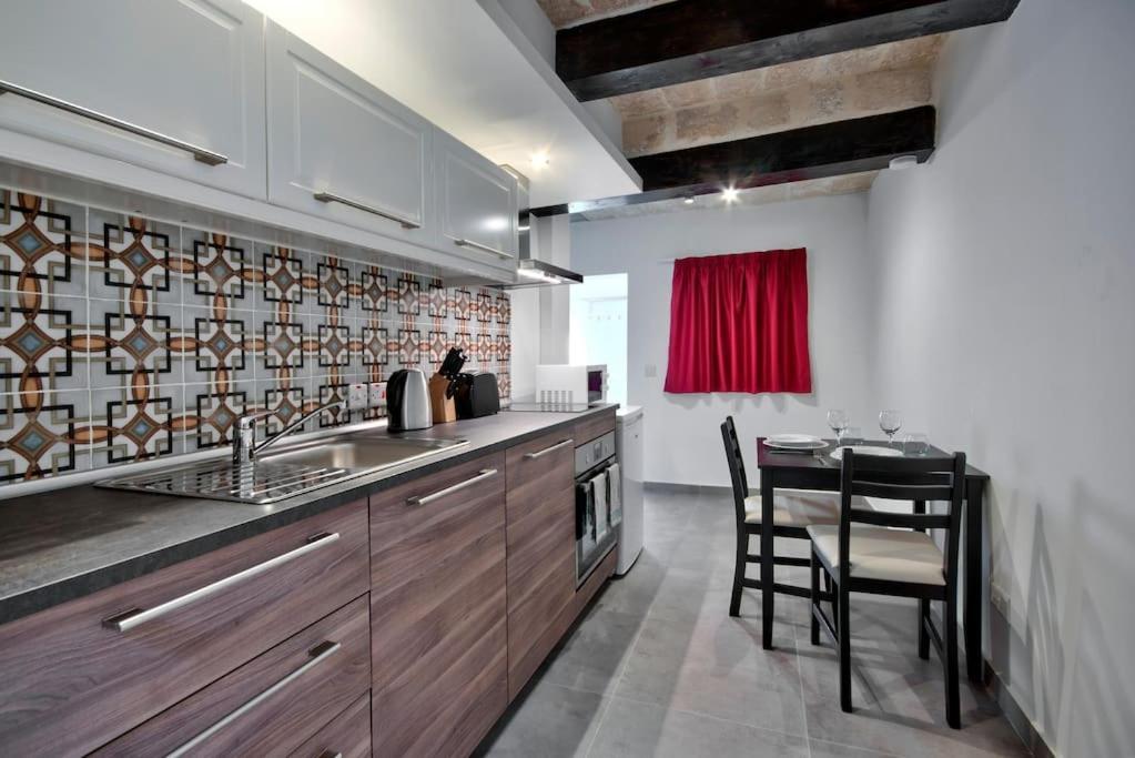 Vallettastay Old Lodge Apartment 7 Εξωτερικό φωτογραφία